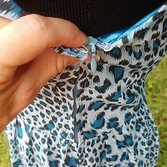 Dress by Charlotte Russe - Picture 4 of 8